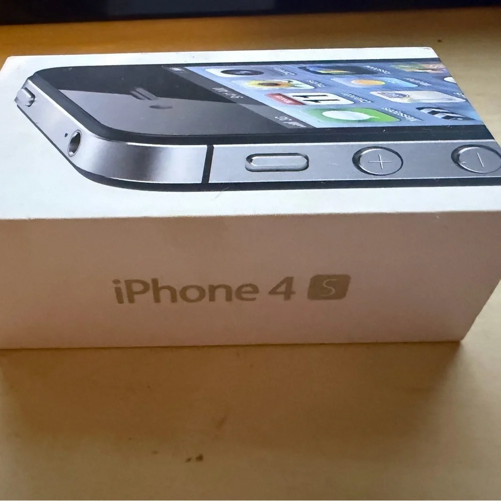 Apple iPhone 4S BOX ONLY